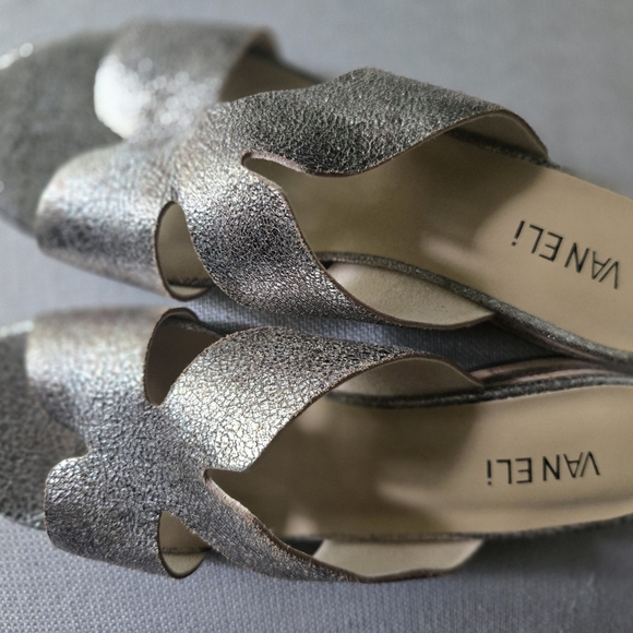 VANELLI Horus Metallic Slide On Sandals - Picture 4 of 8